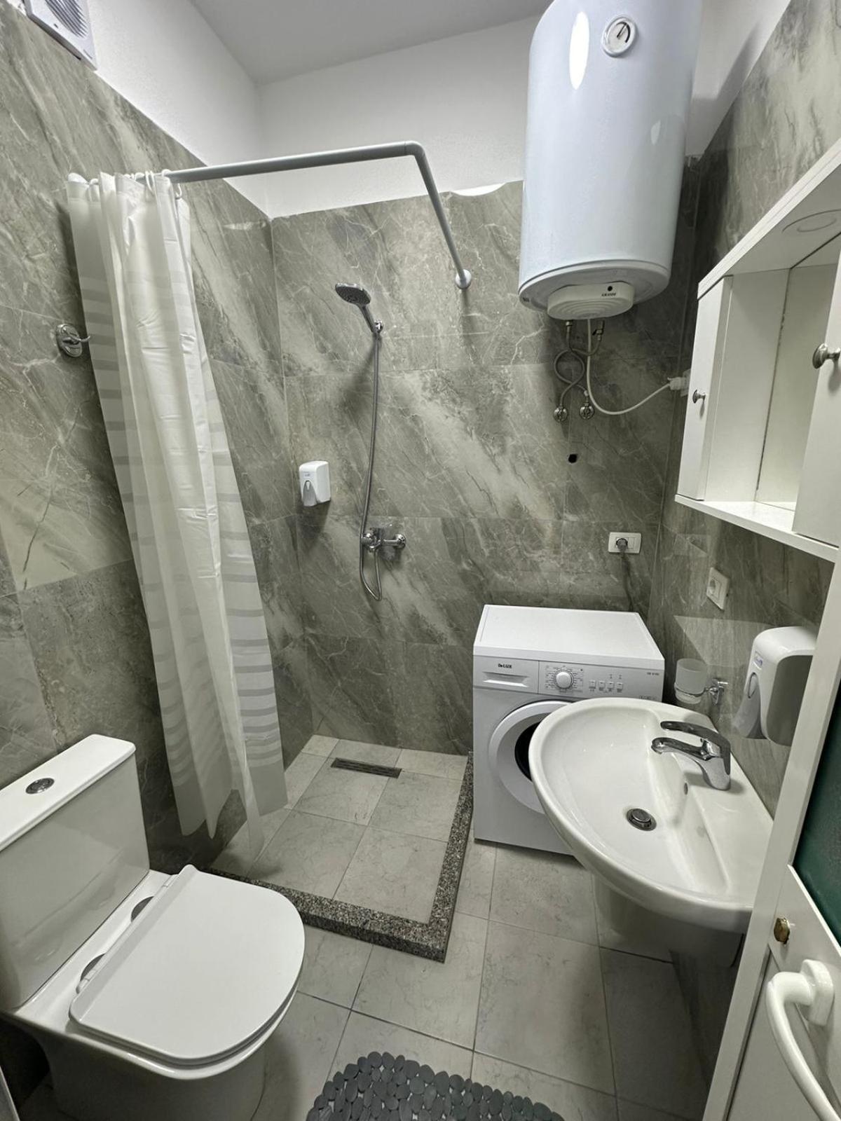 Xhiro N'Shkoder Apartments מראה חיצוני תמונה