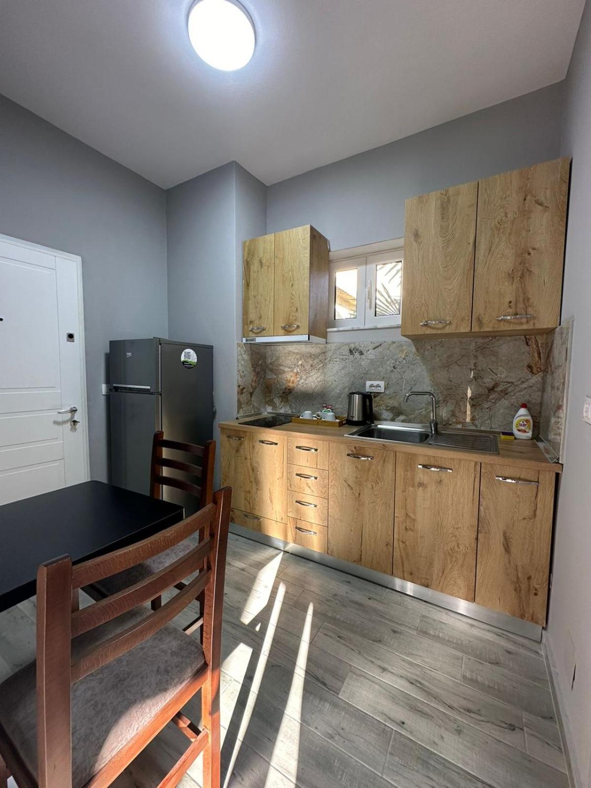Xhiro N'Shkoder Apartments מראה חיצוני תמונה